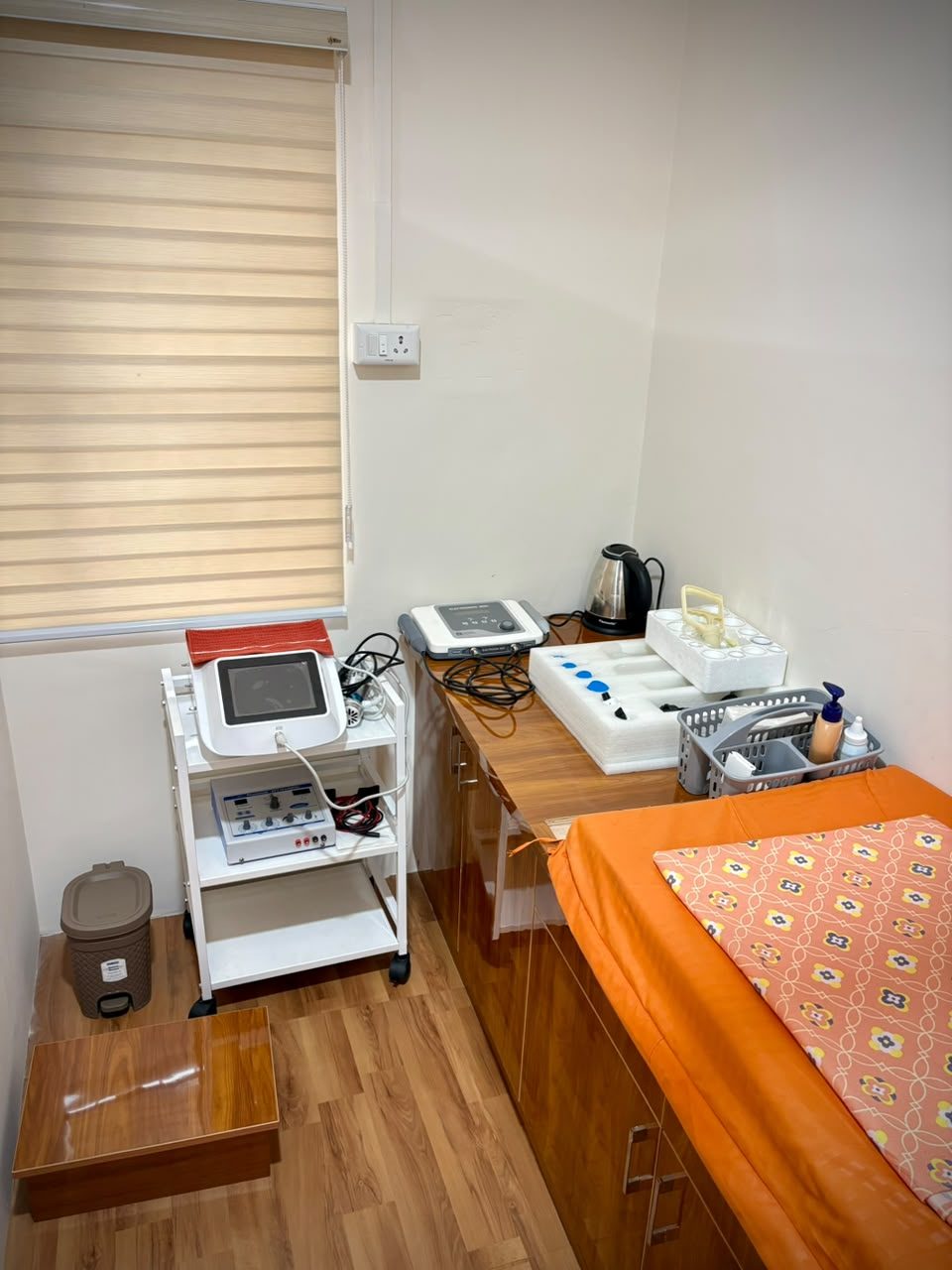 Physiotherapy Treatment Cabin